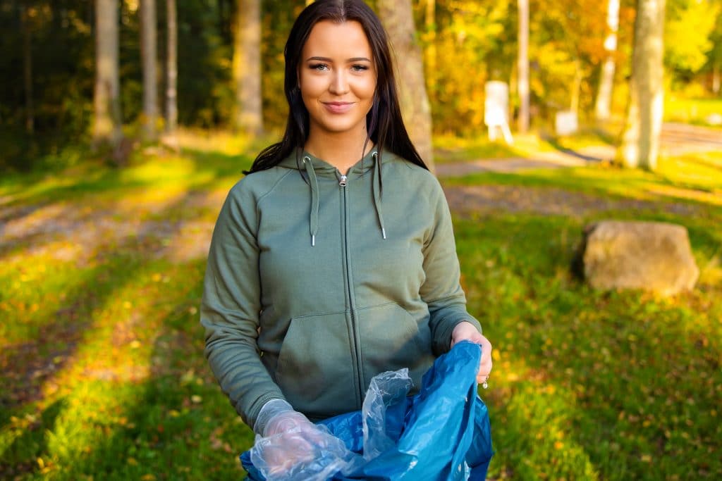 turning ideas into outreach - female voluneer